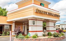 Quality Inn & Suites Independence Mo